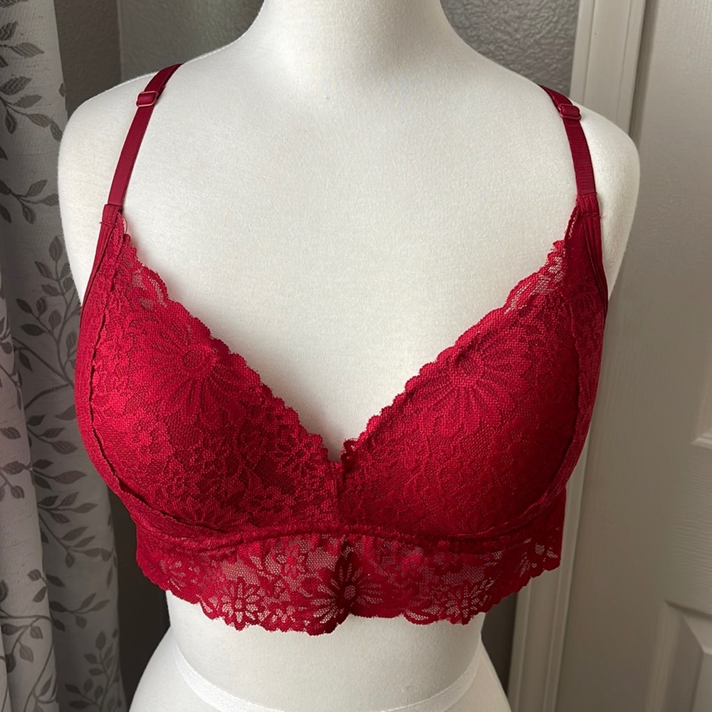 Victoria Secret Plung Lace Bralette New no tags